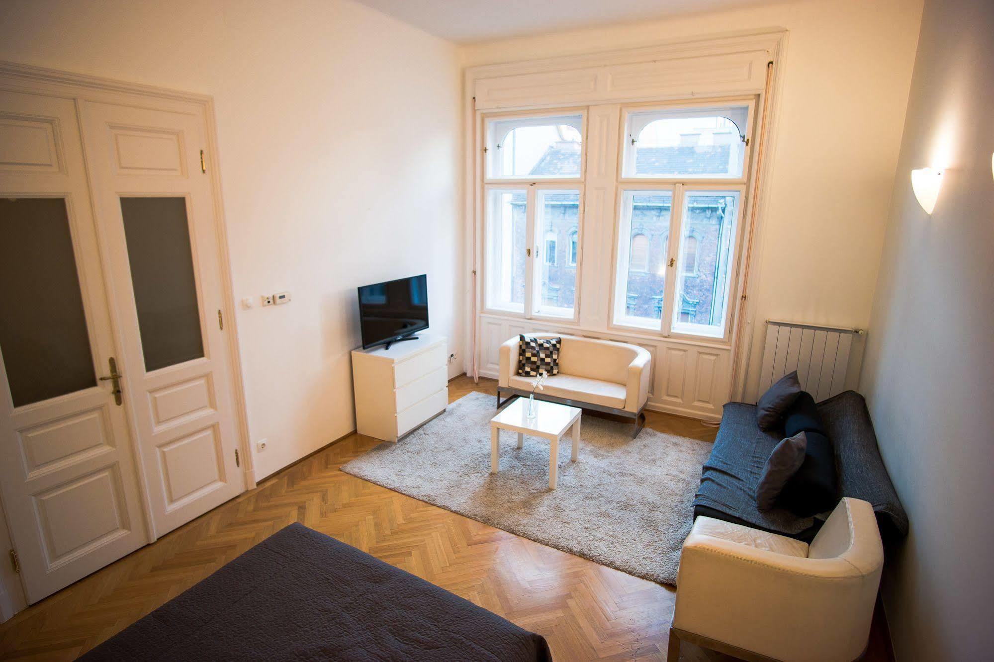 Opera Guesthouse Budapest Exterior foto