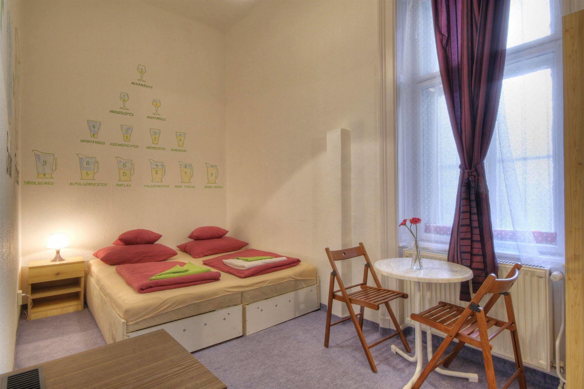 Opera Guesthouse Budapest Exterior foto